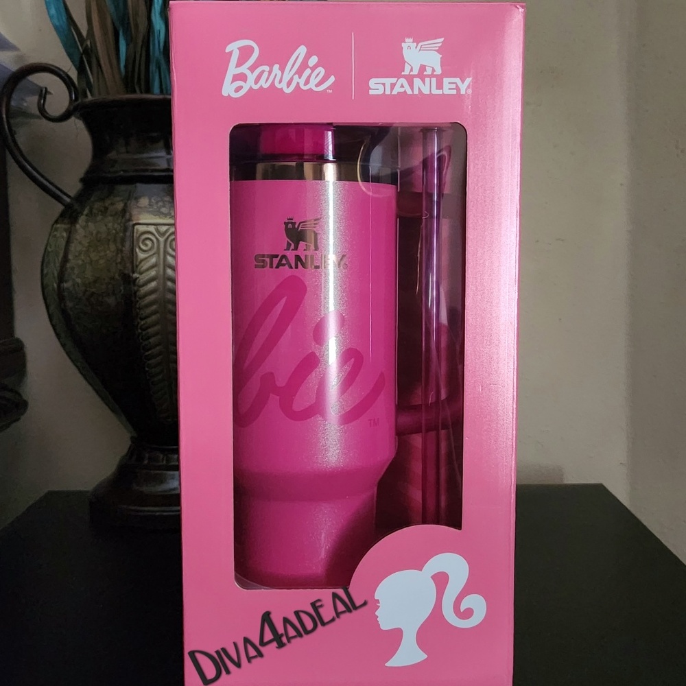 Stanley Barbie Icon 40oz Quencher Tumbler